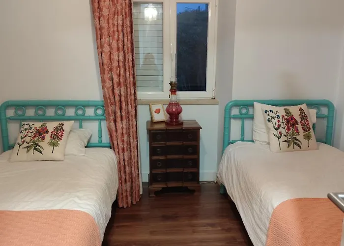 Casa Da Nogueira * Alvorninha